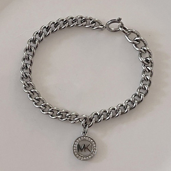 MICHAEL KORS • Silver Chain Logo Charm Bracelet - Picture 6 of 6